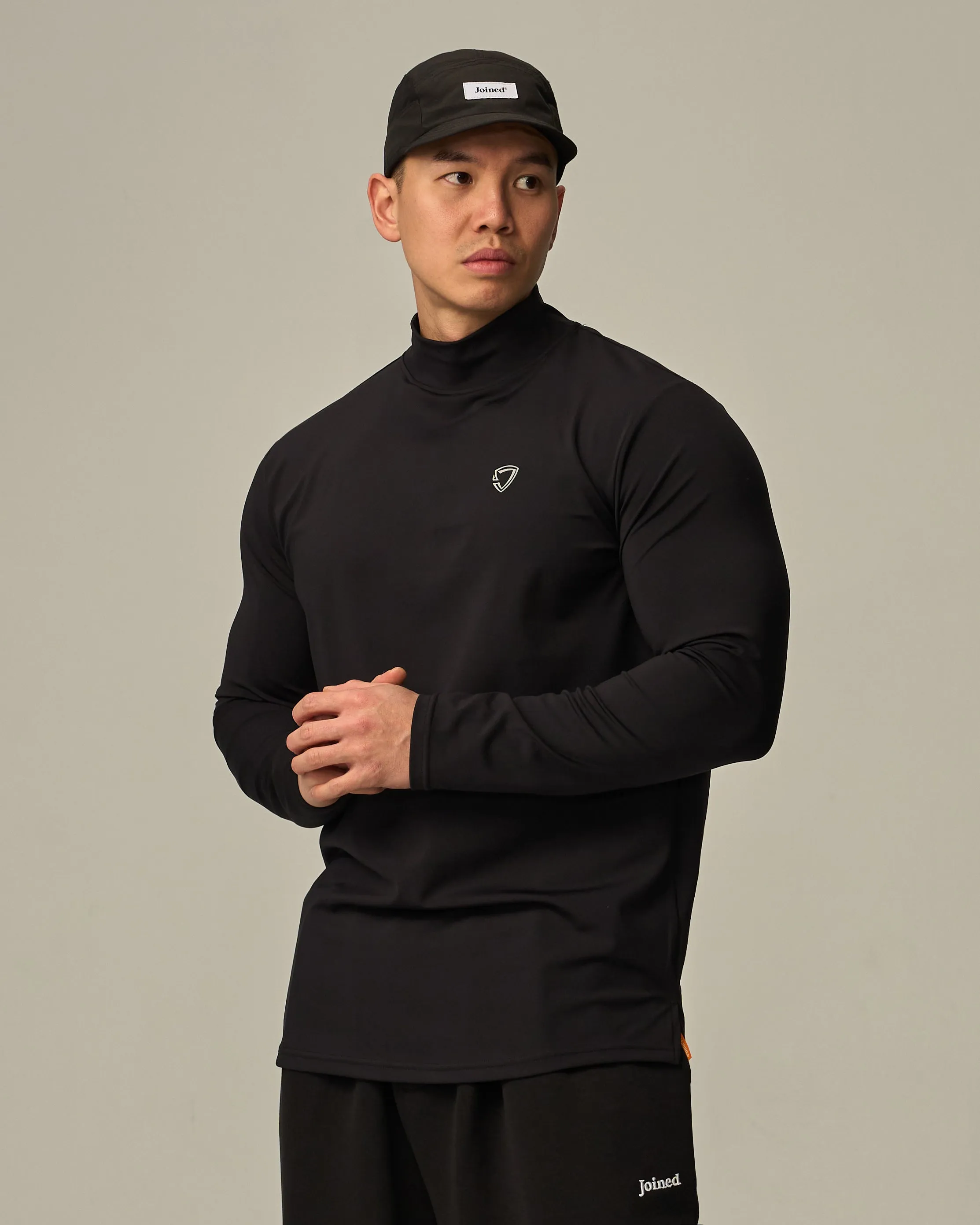 Adapt Turtle Neck Muscle Long Sleeves