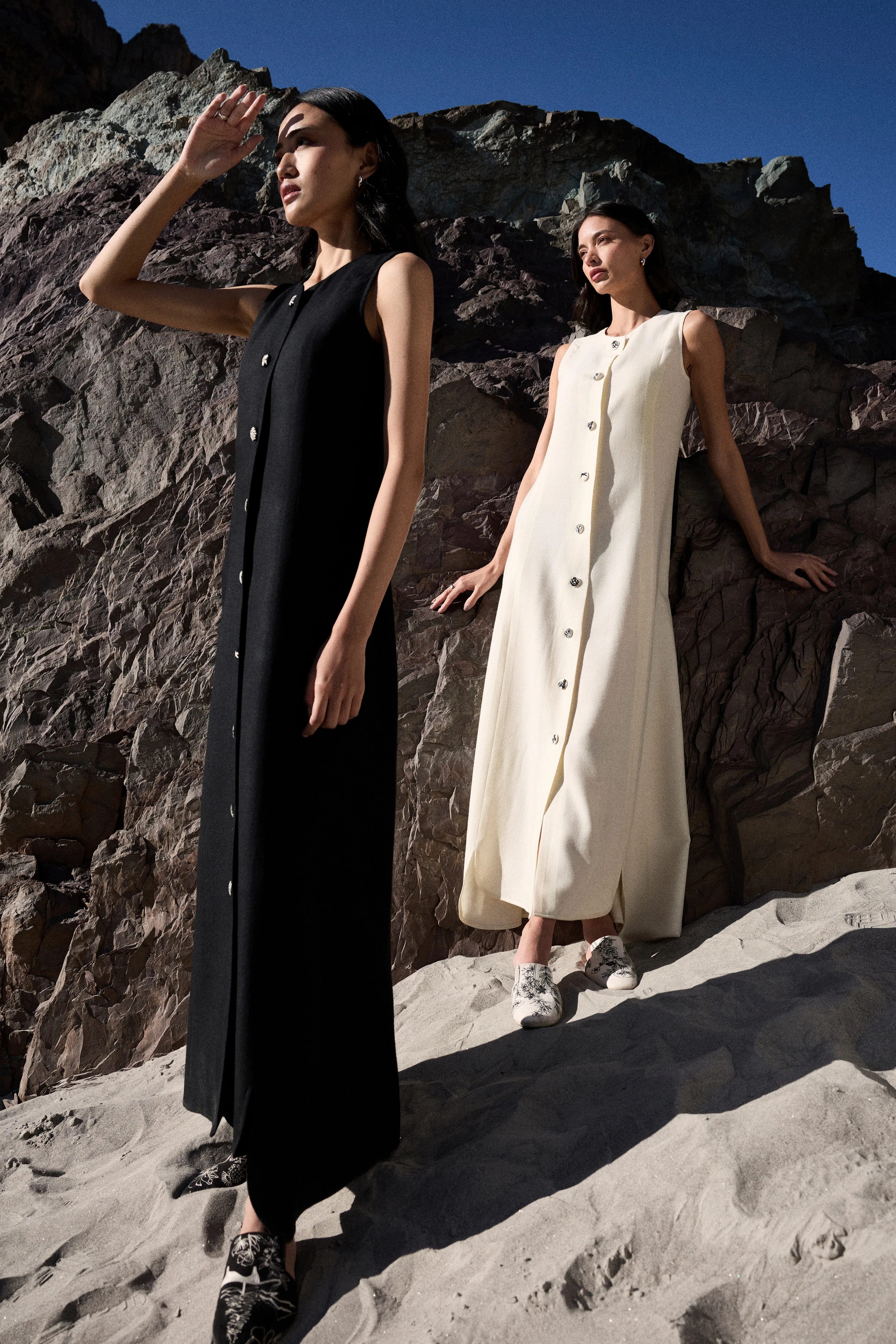 Chilling Woollen Dress (Black)
