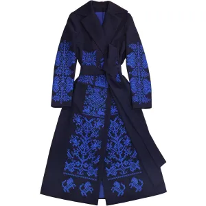 Coat with embroidery