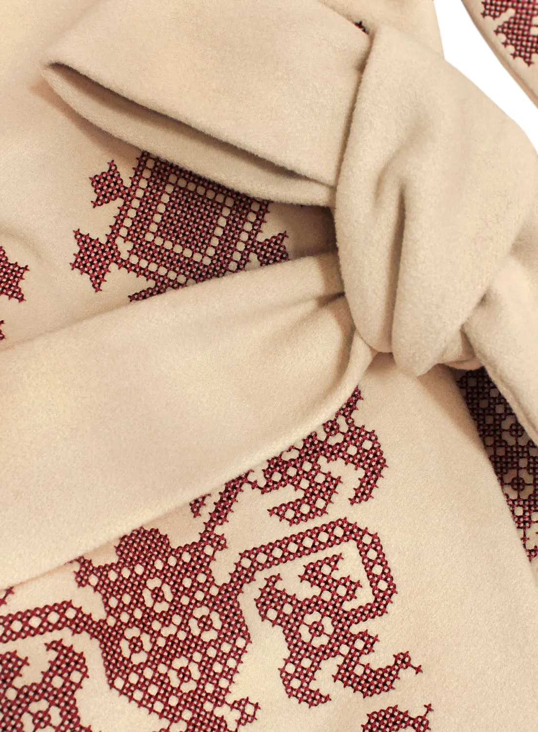 Coat with embroidery
