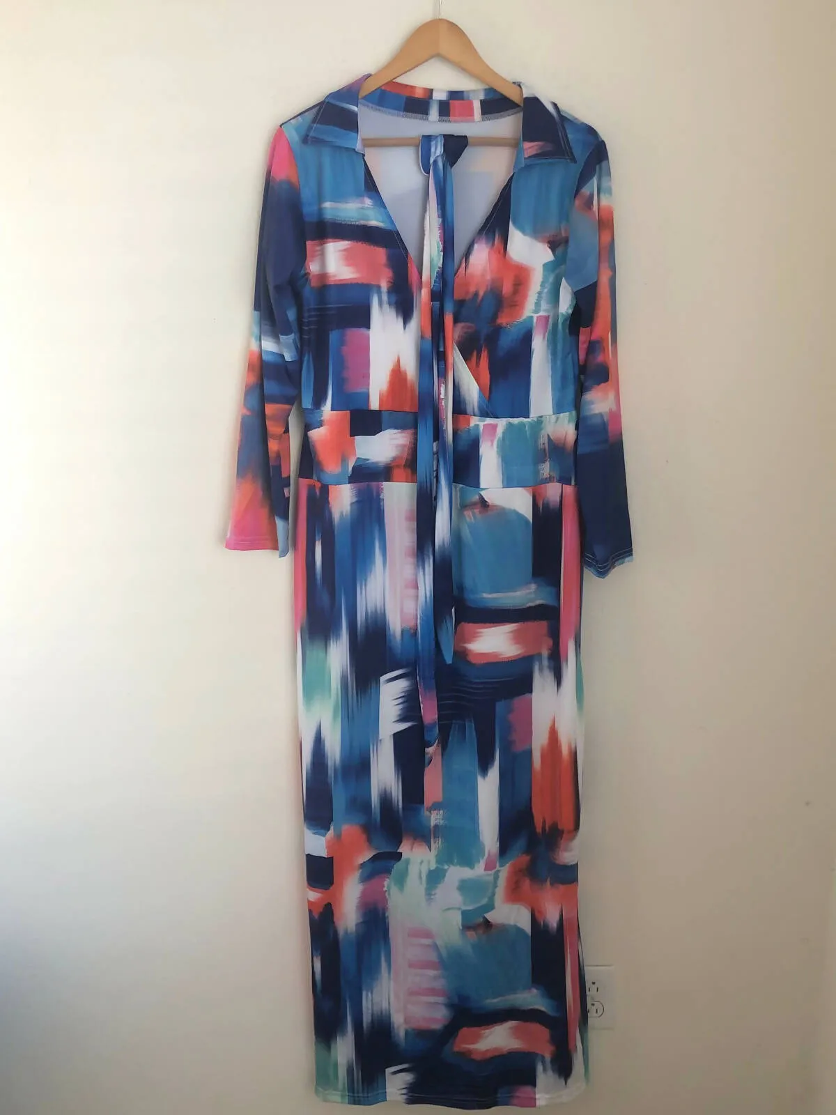 Deep V neck waist tie Maxi Dress