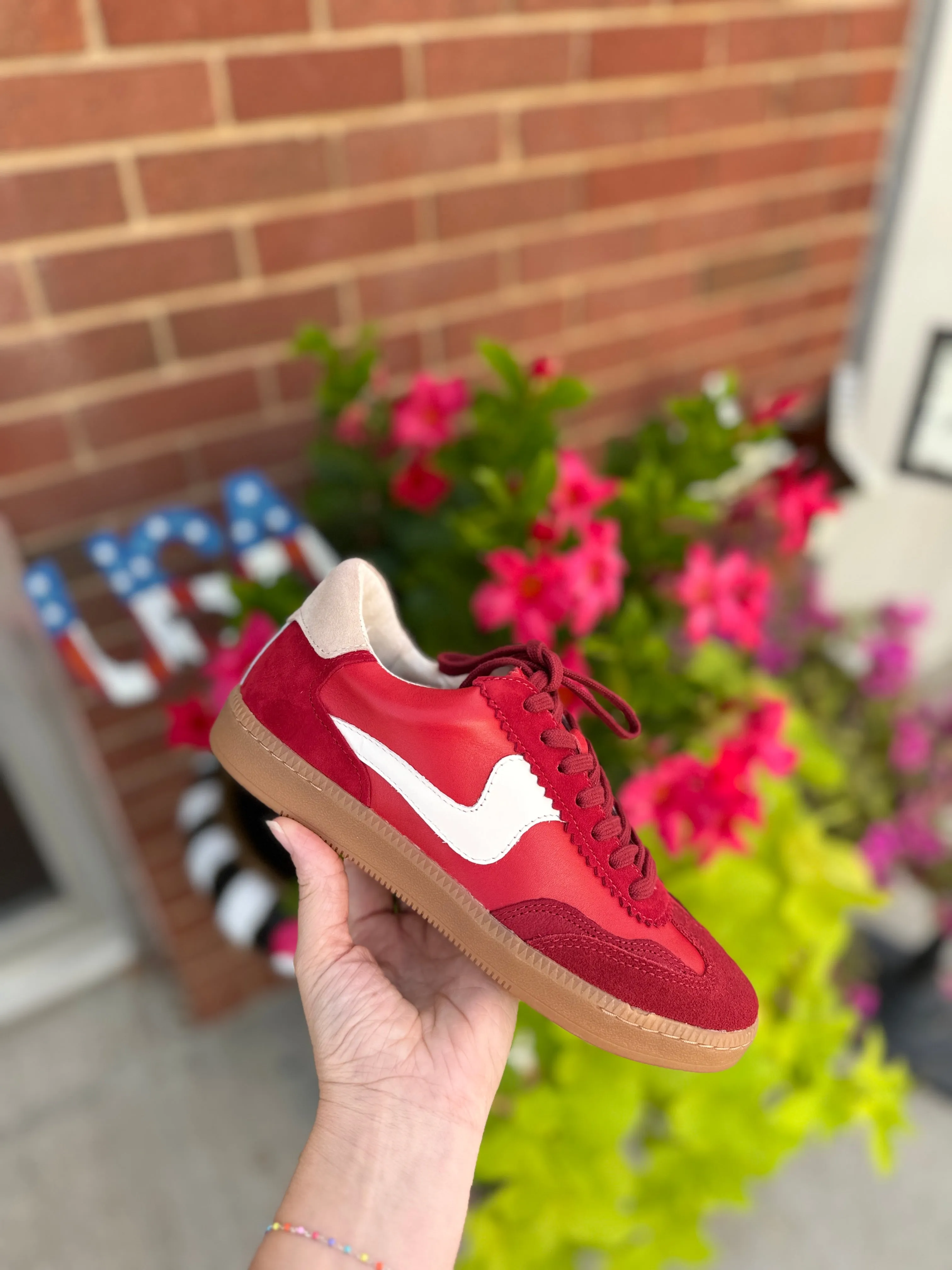 Dolce Vita Notice Sneaker