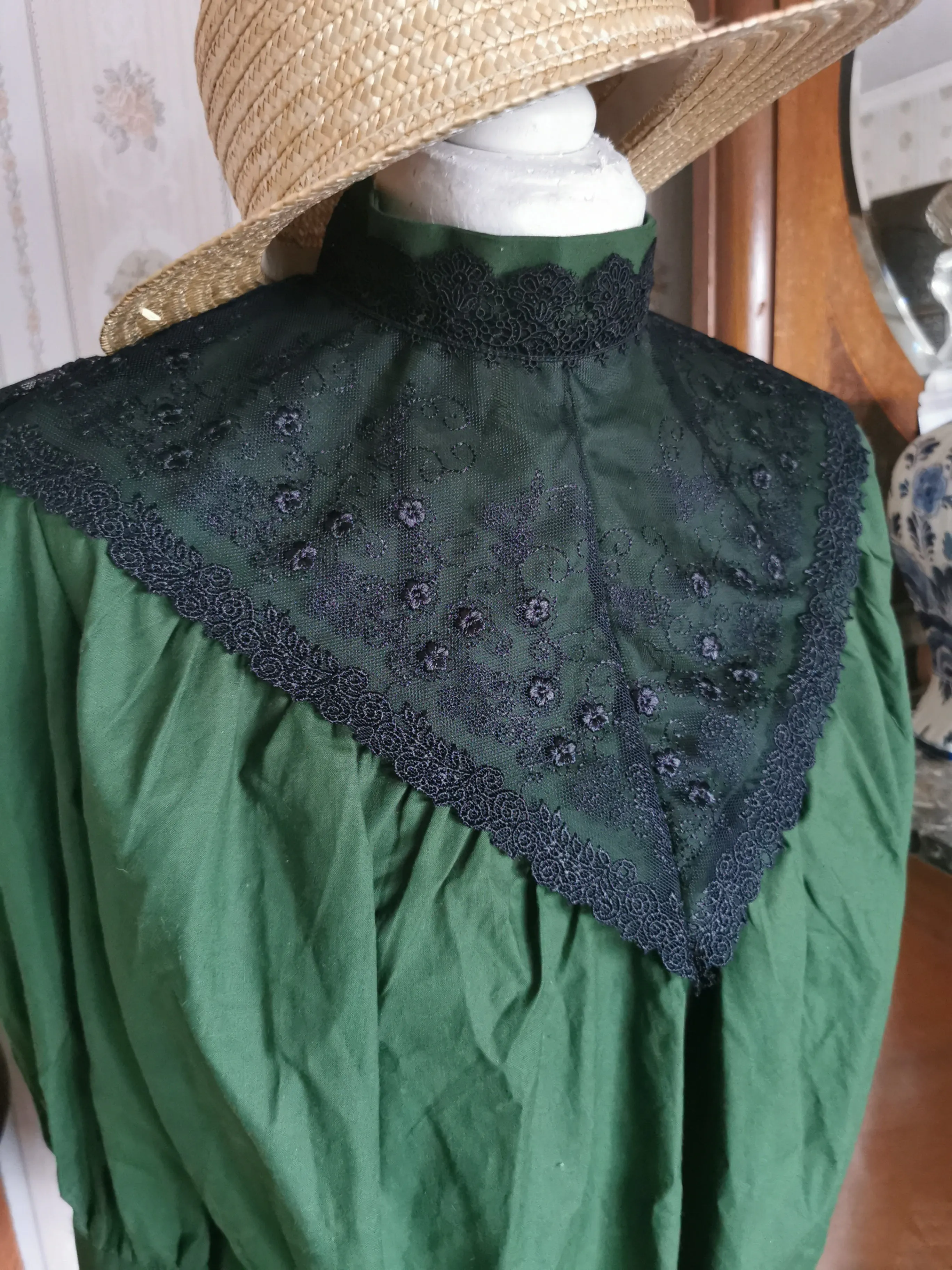 Edwardian Black Lace Collar