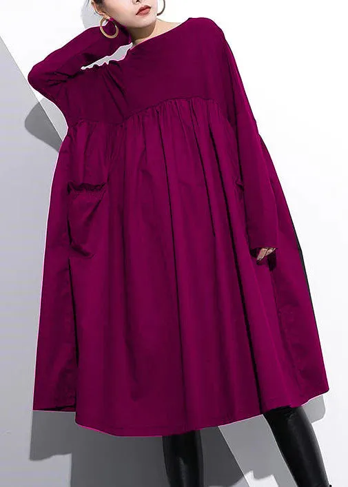 Fionna - Cotton dresses with pointed necklines.