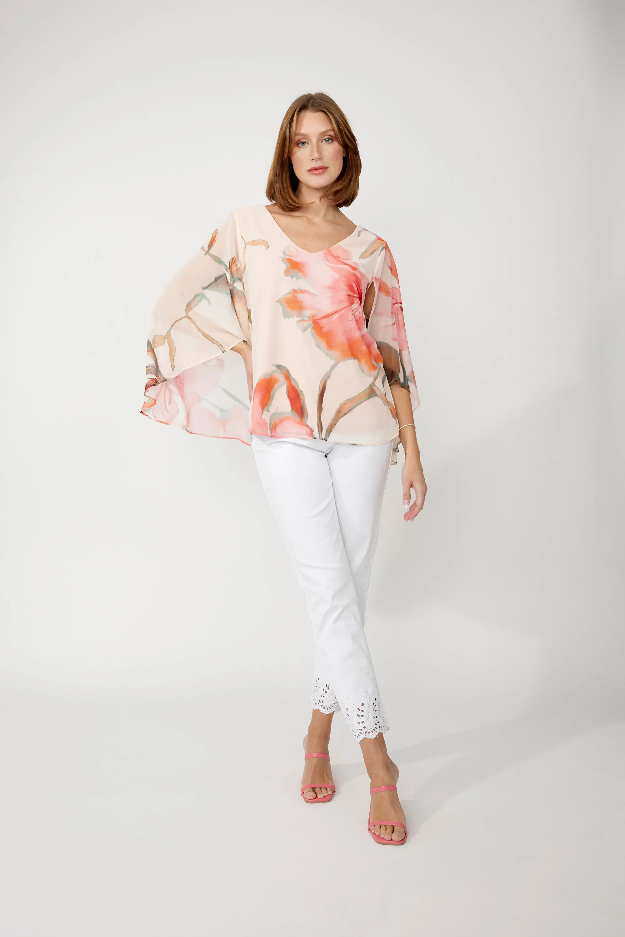 FRANK LYMAN- WOMEN'S FLORAL V-NECK PULLOVER TOP
