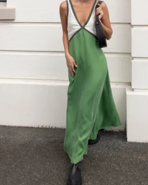 Jacky - Lightweight V-Neck Maxi Dress