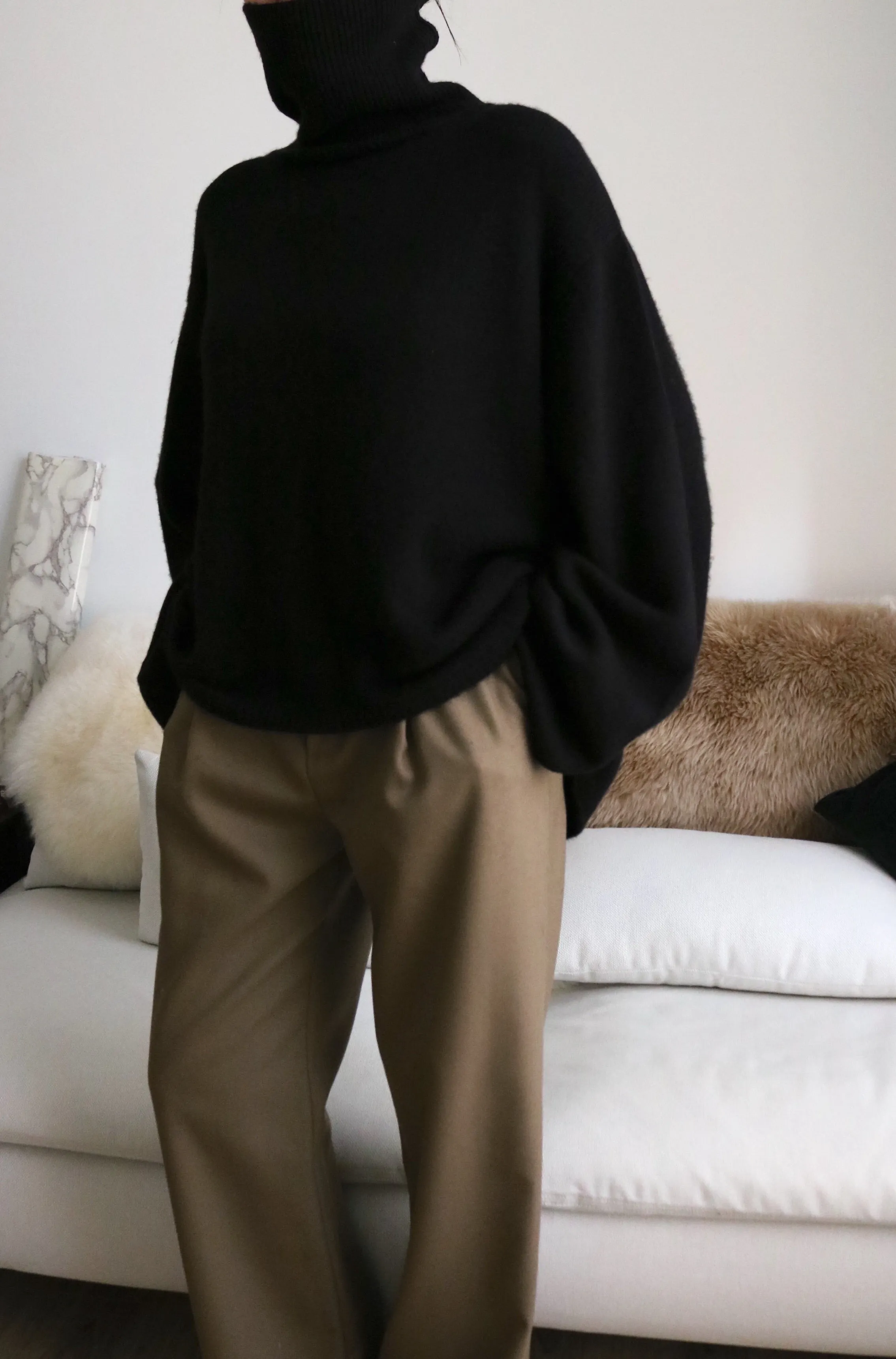 Liv Sweater-black