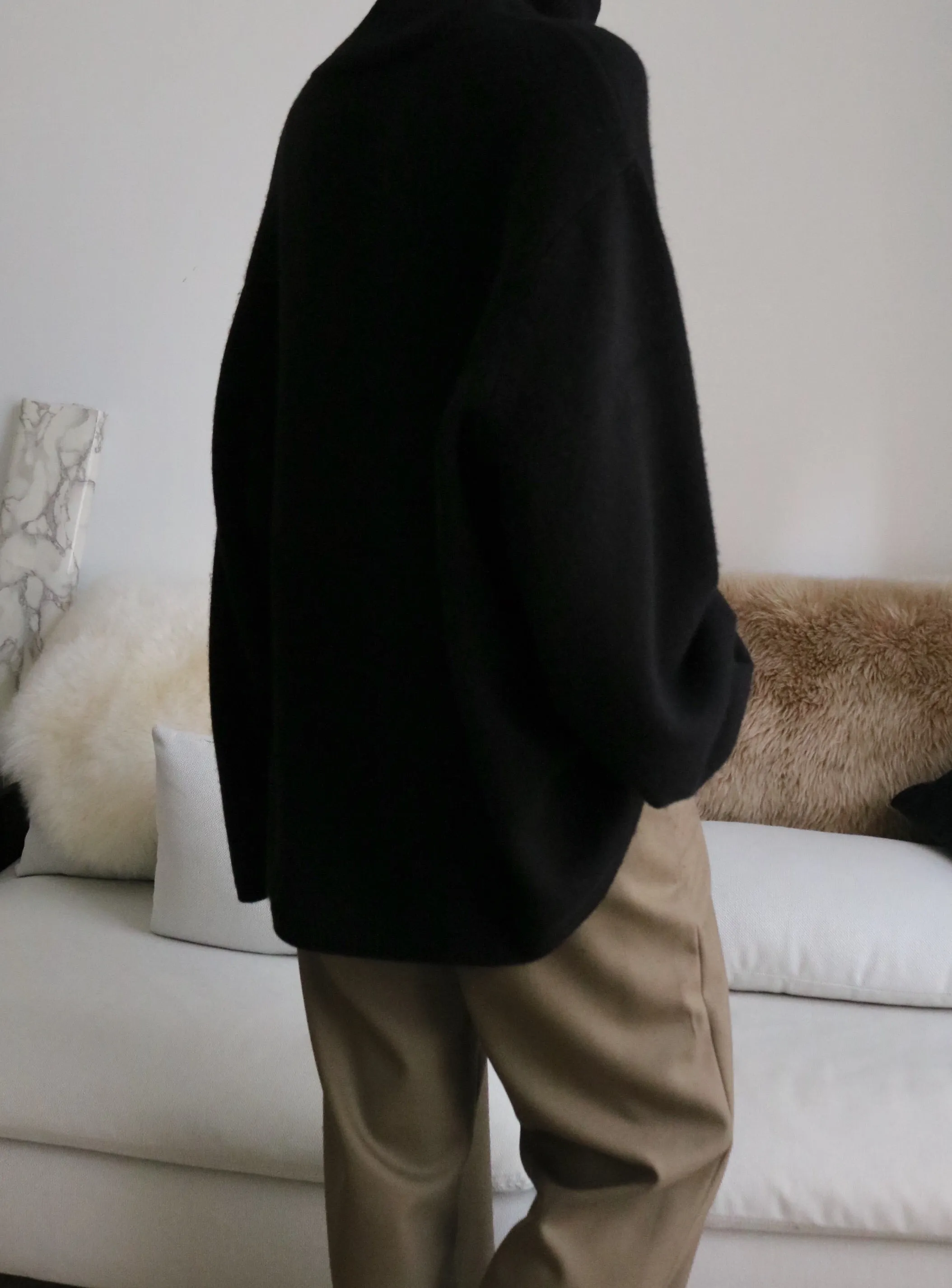 Liv Sweater-black