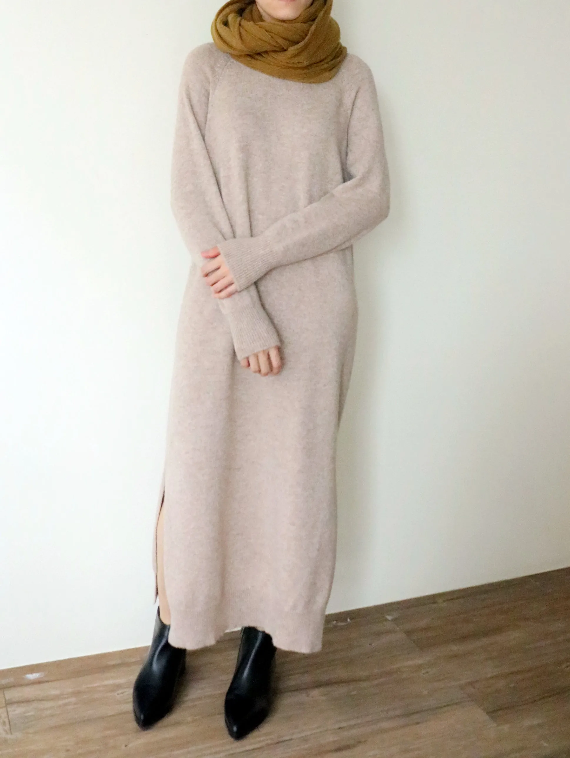lucie cowl scarf-sold out