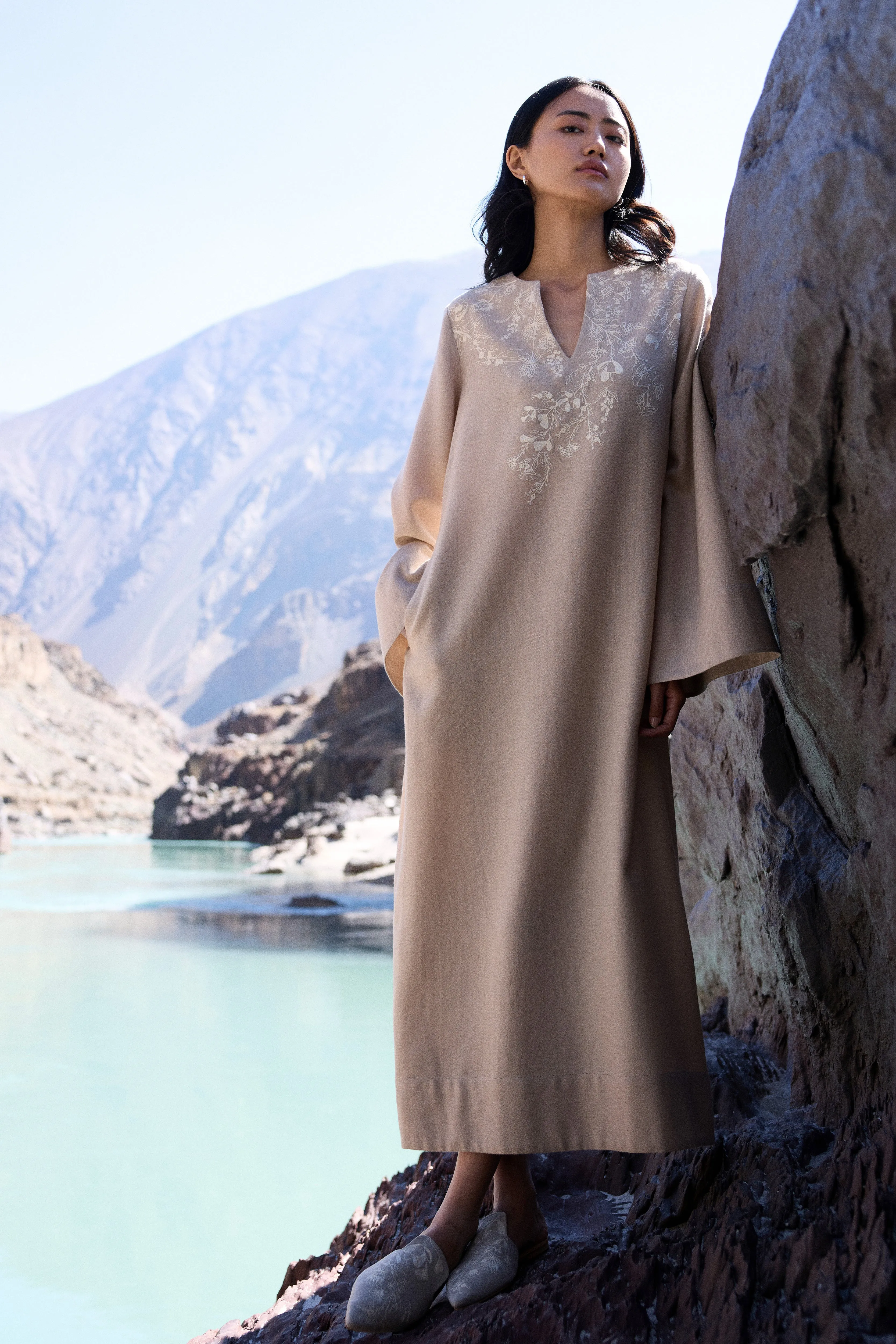 Neh Woollen Kaftan Dress (Natural)