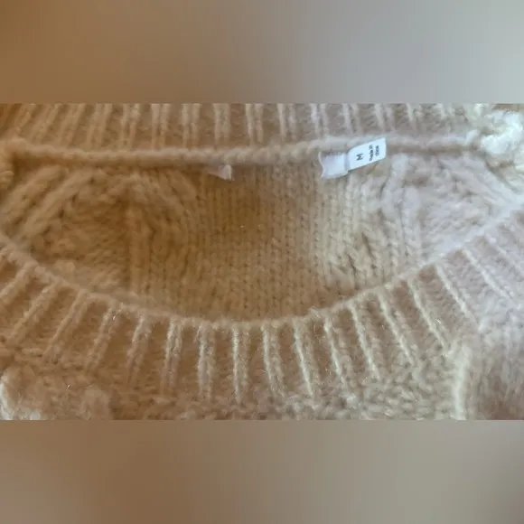 NWOT ANTHROPOLOGIE JEWELED WOOL BLEND CREWNECK SWEATER IN CREAM SIZE MEDIUM