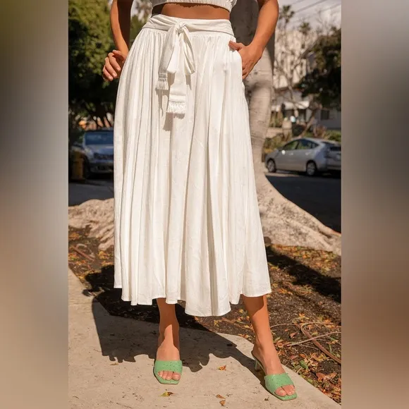 NWT LuLus 2pc Brings You Back Ivory Linen Blend Crop Top Midi Skirt Sz Large