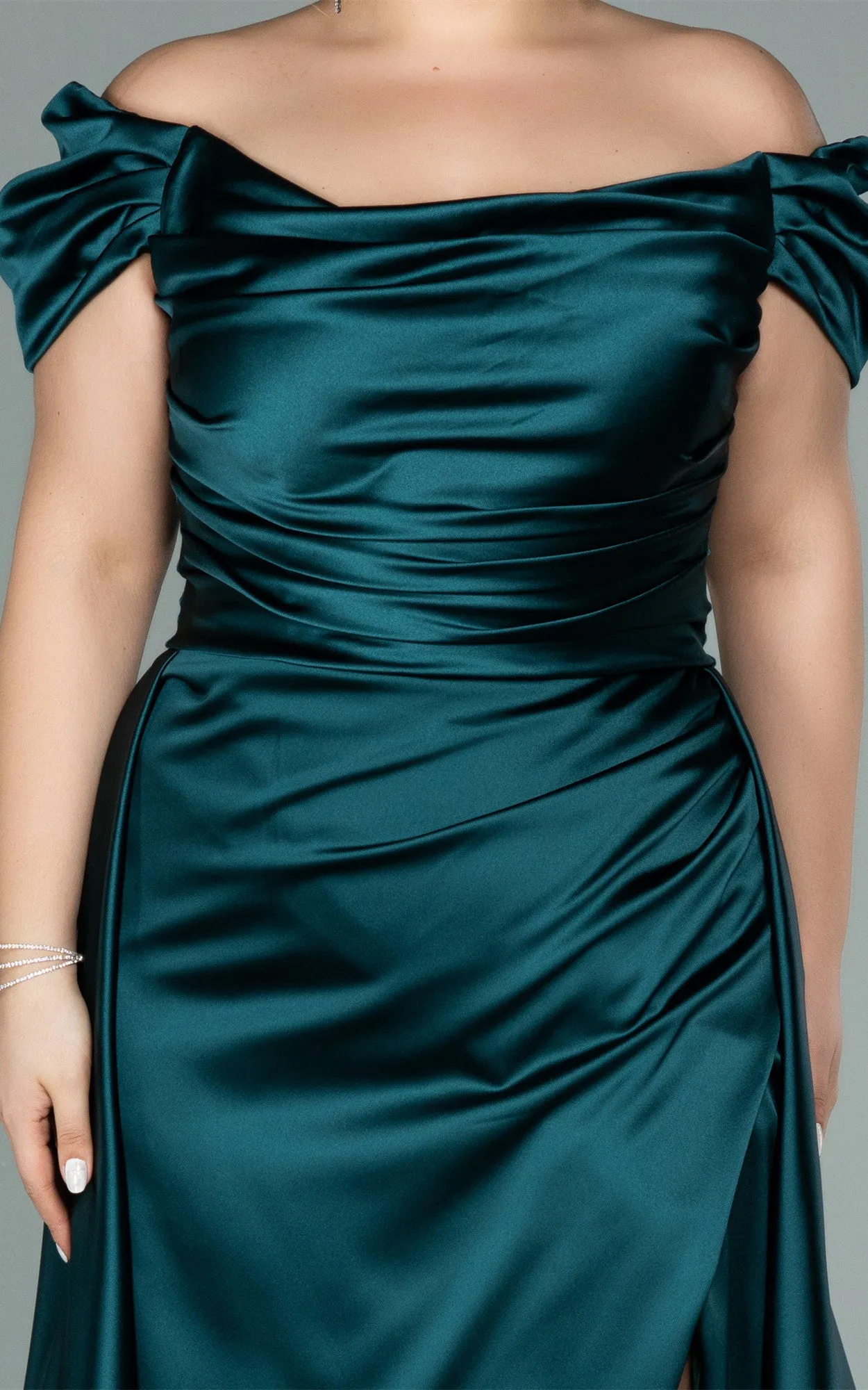 Plus Size Charming A Line Satin Prom Dress with Split Front-334447