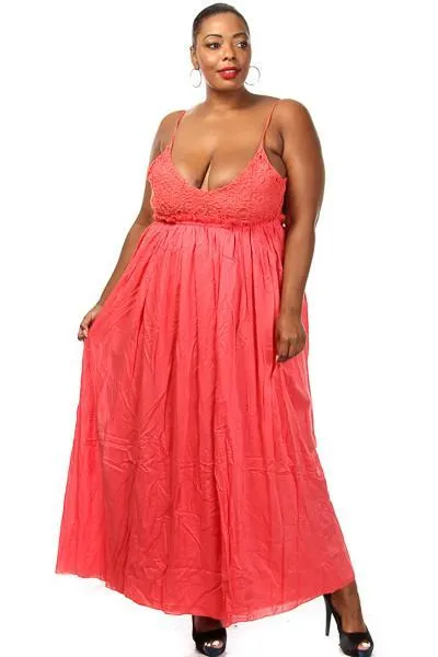 Plus Size Lovable Sweetheart Crochet Maxi Dress