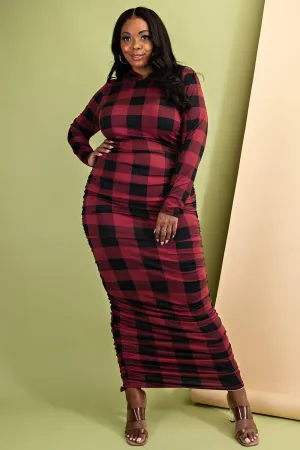 PLUS SIZE PLAID SIDE RUCHED HOODED MAXI DRESS