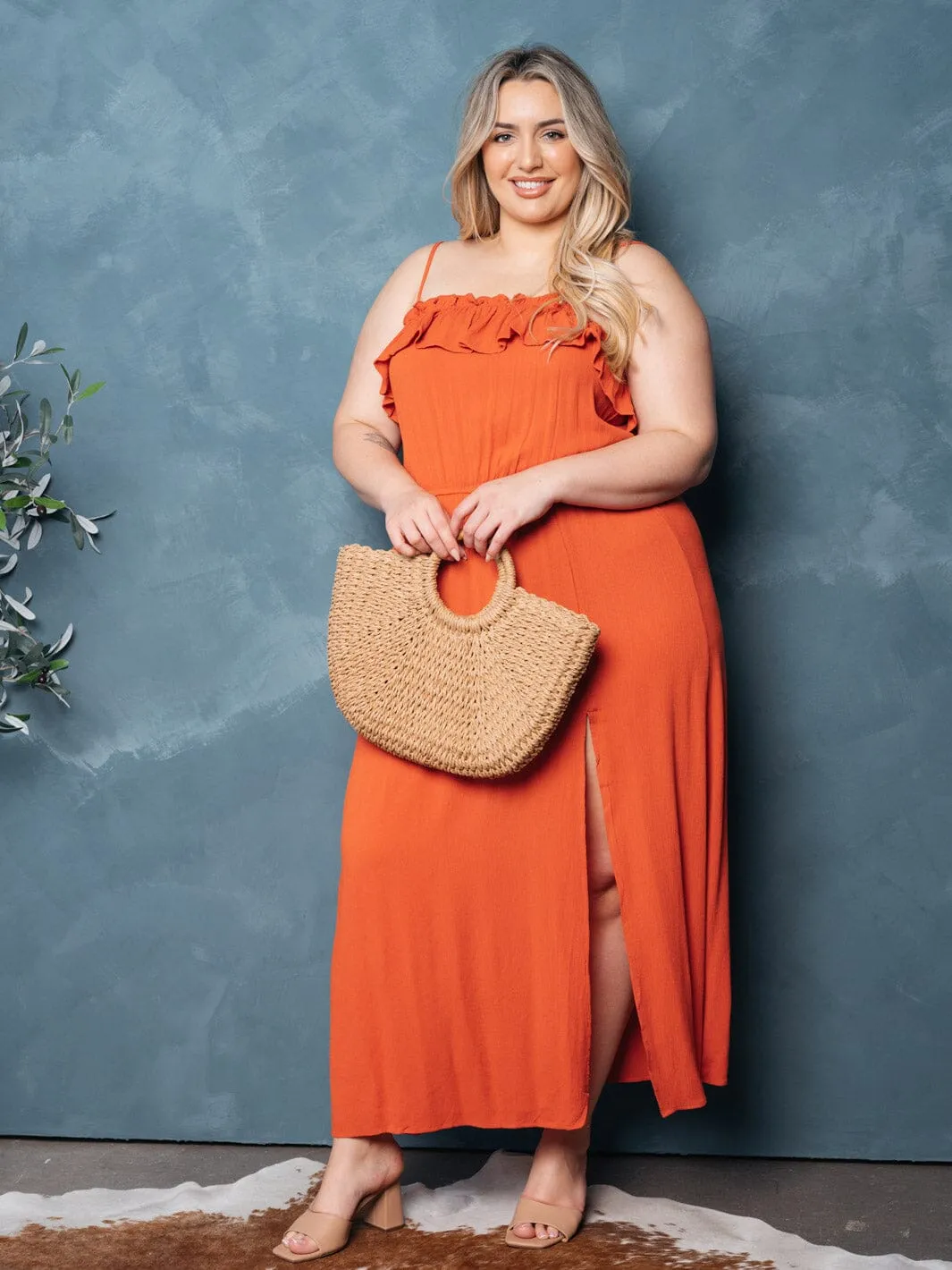 PLUS SIZE SLEEVELESS RUFFLE MAXI DRESS