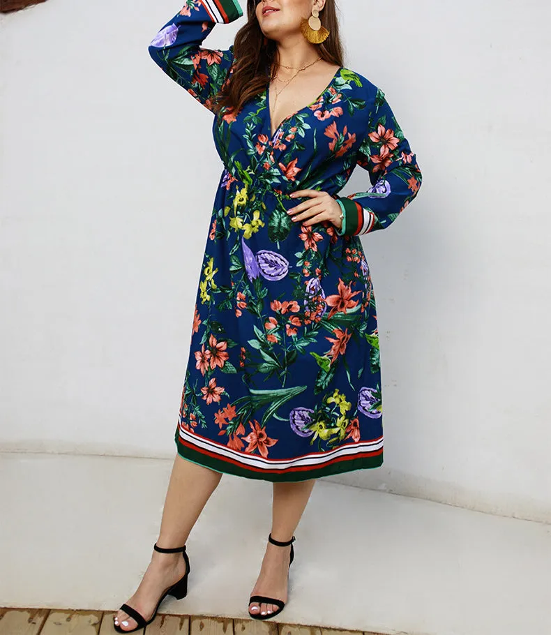Printed Long Sleeved V-neck Dress