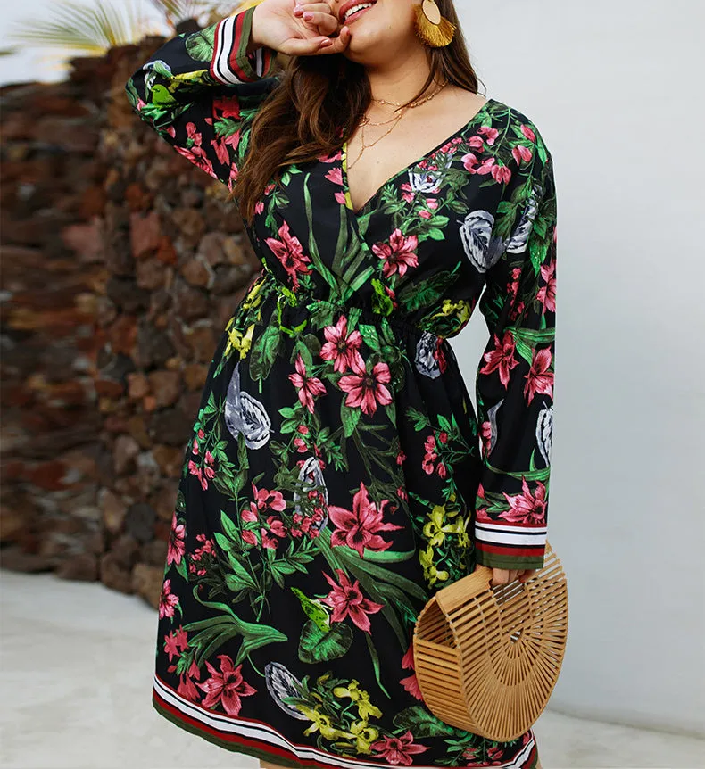 Printed Long Sleeved V-neck Dress