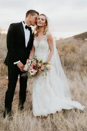 Sheath Beaded V-neck Backless Lace Wedding Dresses, Wedding Gowns, MW704