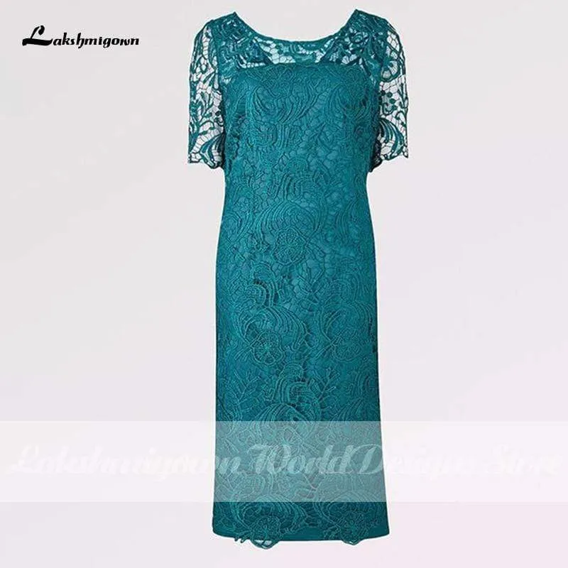 Sheath Knee-length Lace Mother of the Bride Dresses