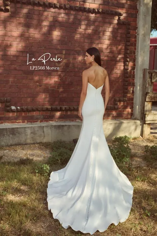 Size 10 La Perle LP2508 Morven Ivory Gown