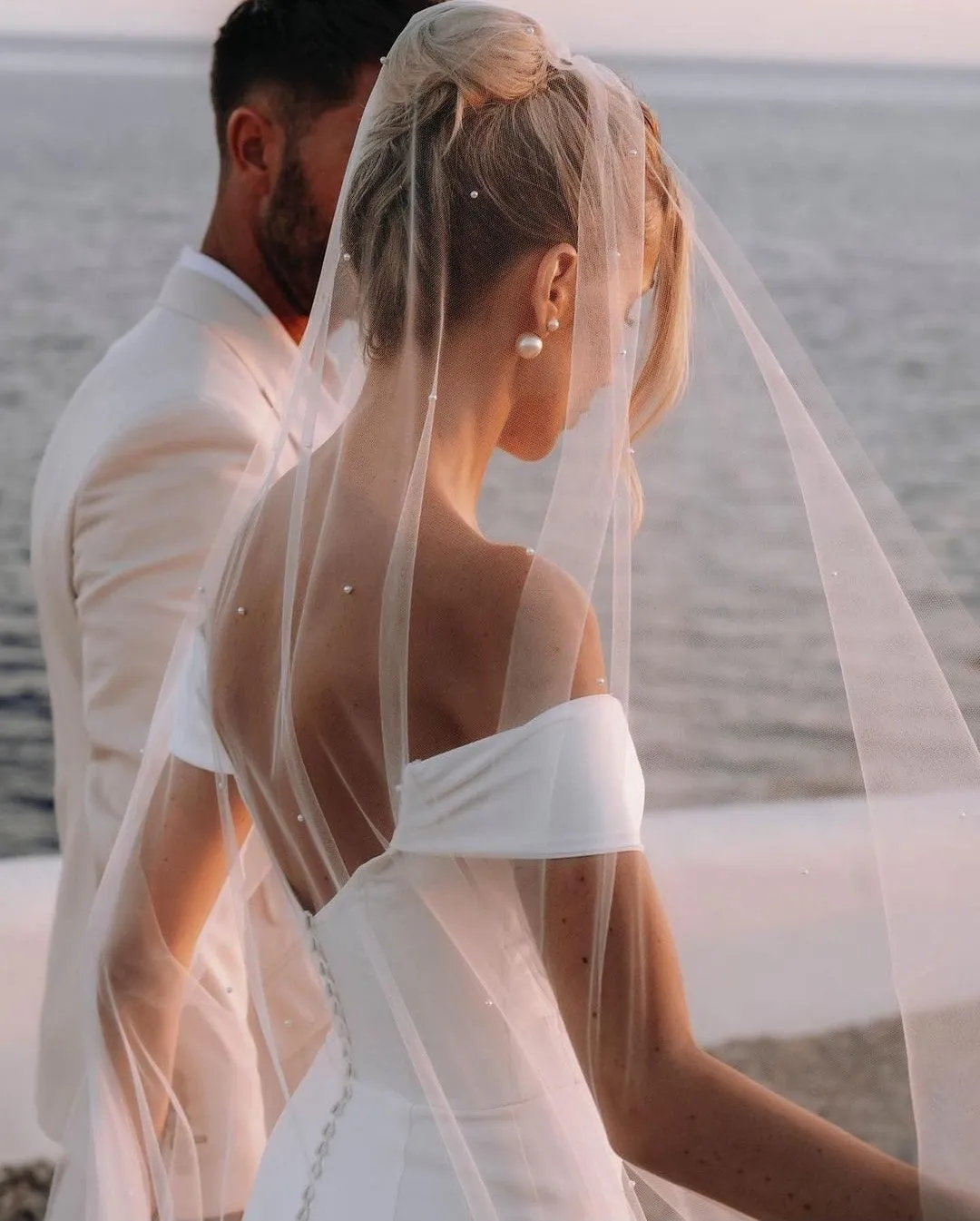Slim Fit Off-the-shoulder Bridal Dress with Split Side