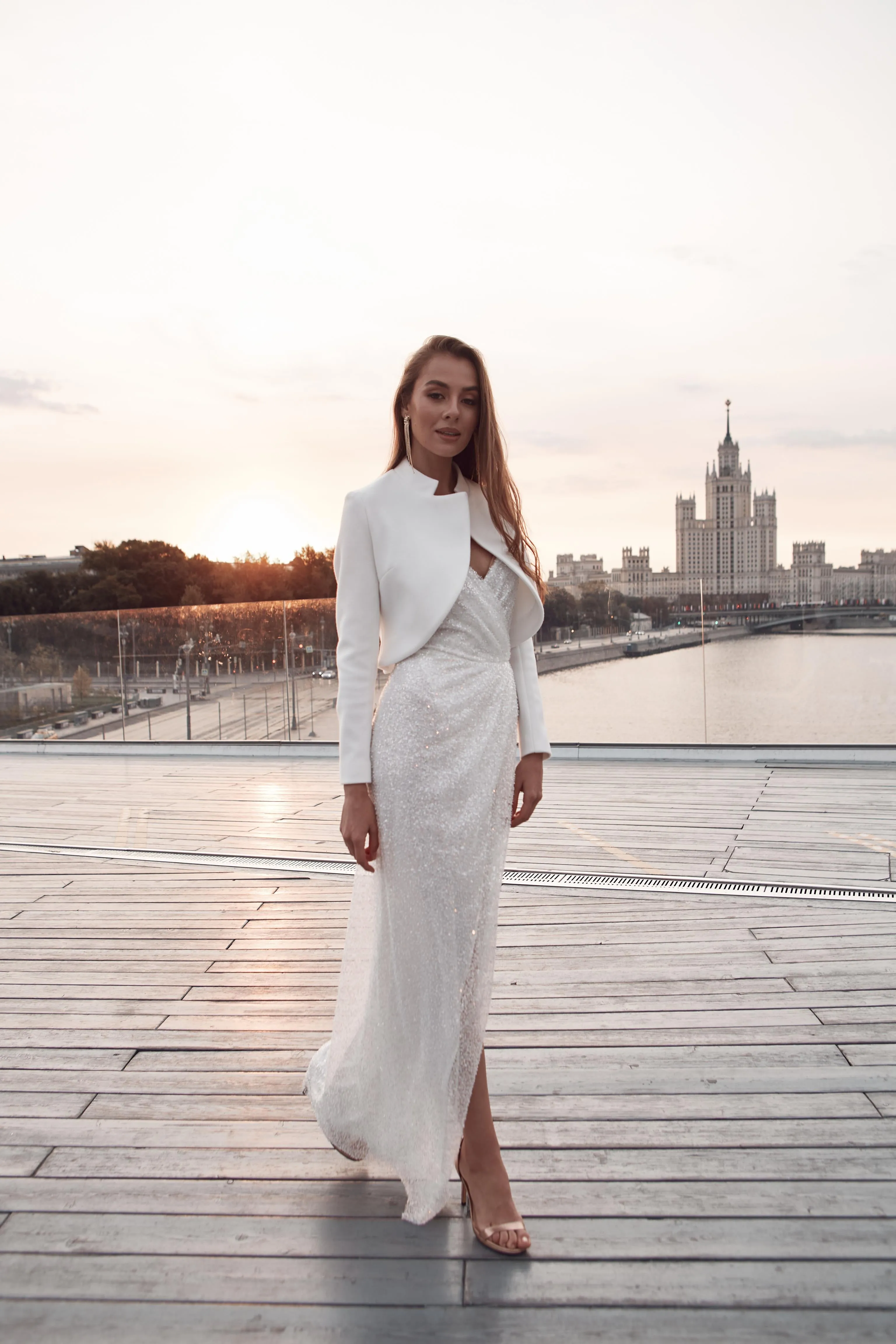 Stylish bridal coat with collar