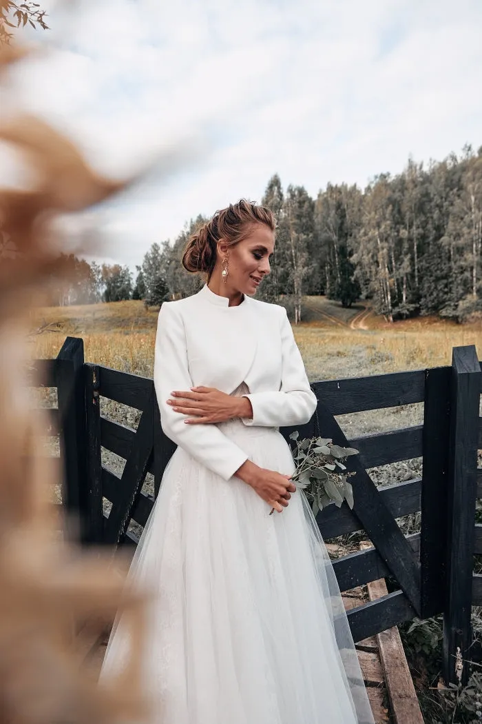 Stylish bridal coat with collar
