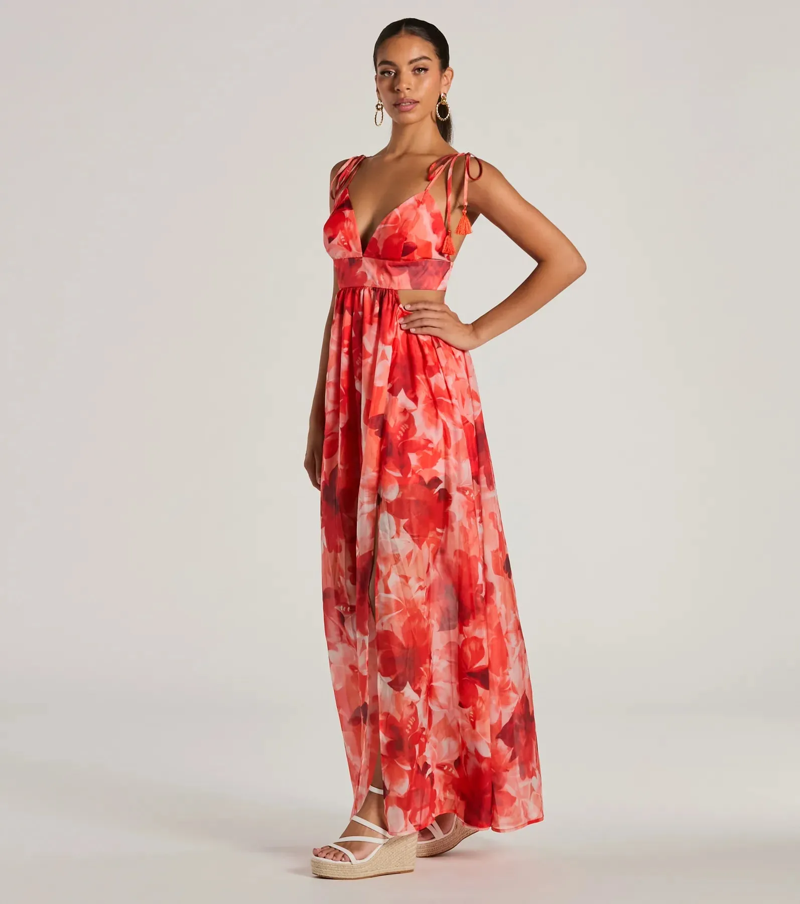 Vacay Attitude V-Neck Floral Tropical Maxi Dress