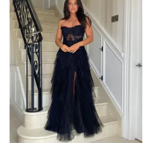 VougeVamp Black Prom Dress - Lace Embroidery Multi-Layer Tulle Off-Shoulder Wedding Gown