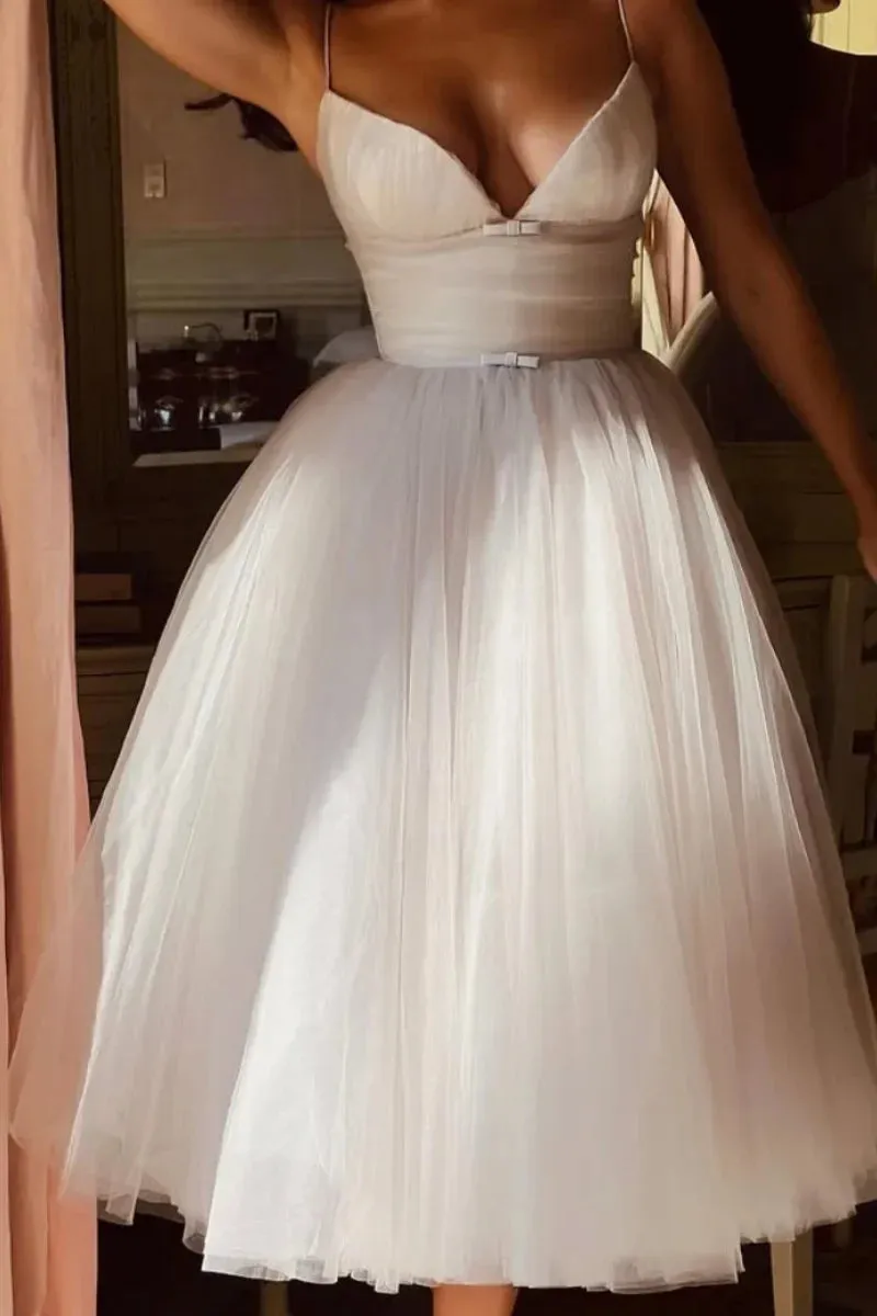 VougeVamp Sweetheart Tulle Prom Dress - White Sexy V-Neck Ankle-Length A-Line Evening Gown