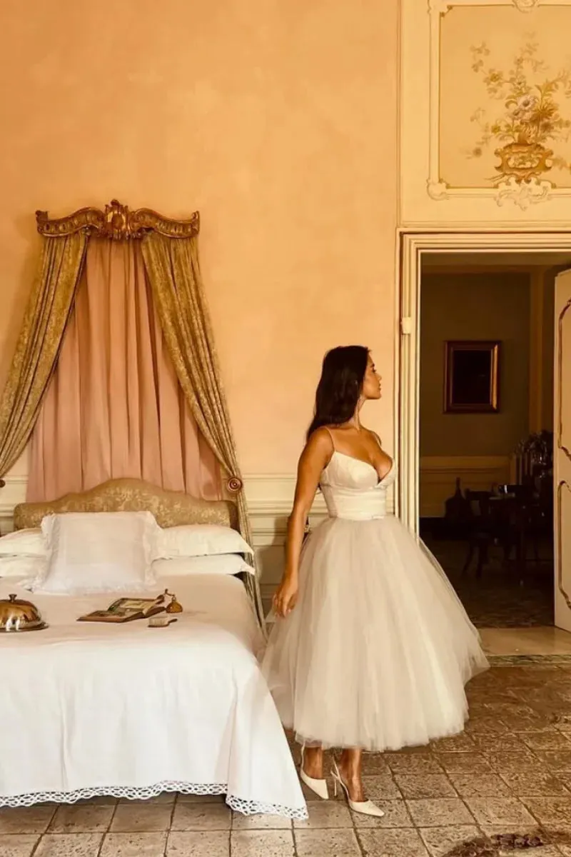VougeVamp Sweetheart Tulle Prom Dress - White Sexy V-Neck Ankle-Length A-Line Evening Gown