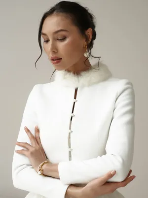 Winter bridal jacket with fur collar
