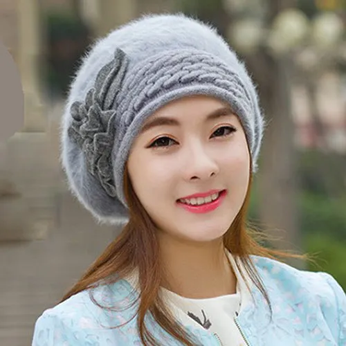 Woman's Knitted Winter Wool Flower Skullie