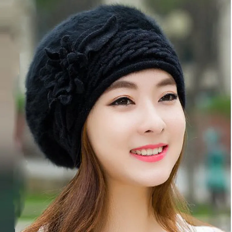 Woman's Knitted Winter Wool Flower Skullie