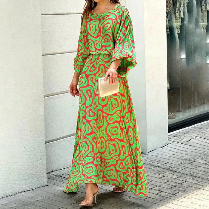 Women's Maxi Dress - Abstract Print - Relaxed Fit - Three-Quarter Sleeve - Flowy Elegant Style